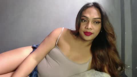 holliescarlet online show from 12/07/24, 06:54