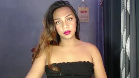 holliescarlet online show from 12/16/24, 06:32