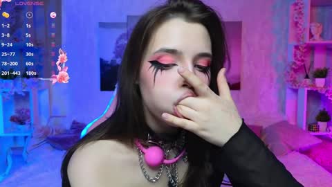 Lux online show from 12/02/24, 08:22