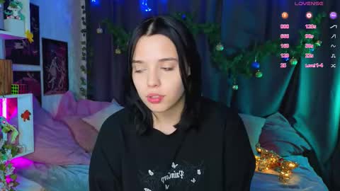 Lux online show from 12/05/25, 05:20