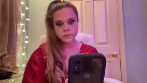 Hollys Drive threw Side Of CB. online show from 12/16/24, 05:59