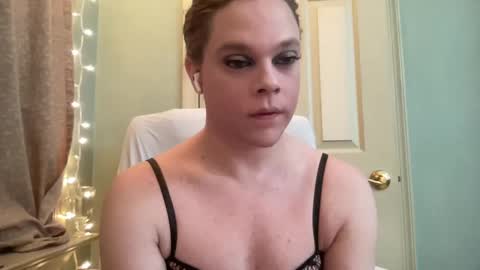 Hollys Drive threw Side Of CB. online show from 01/01/25, 12:11