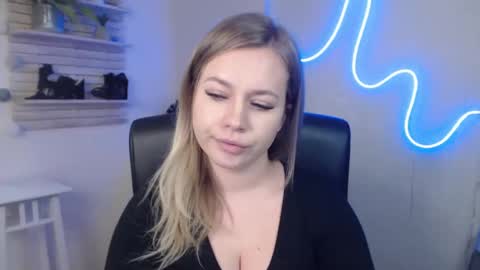 Holly online show from 01/03/25, 10:31