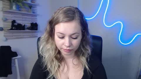 Holly online show from 01/07/25, 07:31