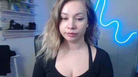 Holly online show from 01/07/25, 10:32