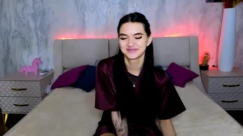 Holly online show from 05/12/26, 12:41