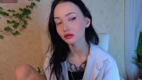 holly_berryy_ online show from 09/20/25, 01:28