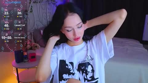 holly_berryy_ online show from 09/25/25, 01:31