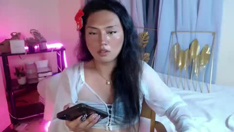 holly_maria69 online show from 02/05/26, 06:29
