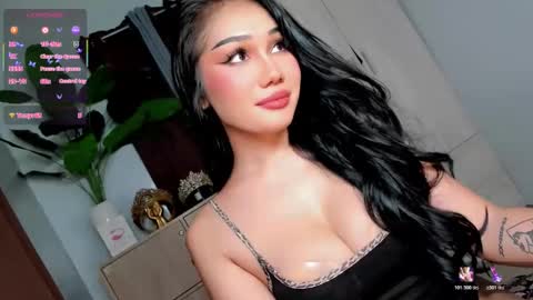 Snapshot of holly_preciousxx chatting on 05/11/26, 06:27 Hi Im Precious online show from 05/11/26, 06:27
