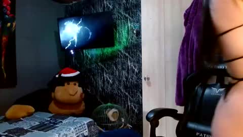 holly_thomsonx69 online show from 12/30/24, 03:57