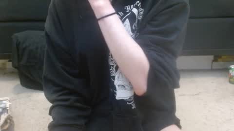 Snapshot of hollyhawkes chatting on 02/20/25, 03:01 Holly Hawkes online show from 02/20/25, 03:01