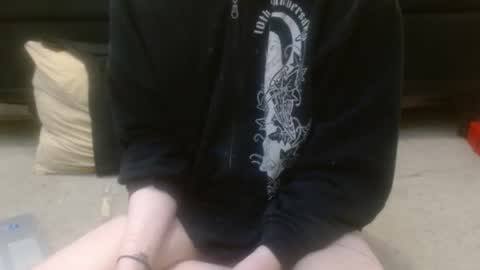 Snapshot of hollyhawkes chatting on 09/27/25, 01:21 Holly Hawkes online show from 09/27/25, 01:21