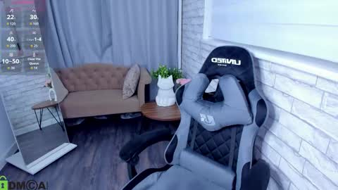 Holly online show from 10/19/25, 08:26