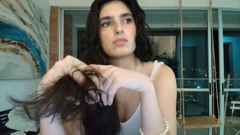 Snapshot of hollyshit_ chatting on 11/08/25, 12:00 hollyshit_ online show from 11/08/25, 12:00