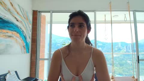 Snapshot of hollyshit_ chatting on 11/08/25, 04:40 hollyshit_ online show from 11/08/25, 04:40