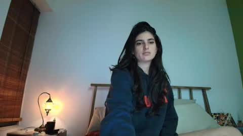 hollyshit_ online show from 02/10/26, 02:15