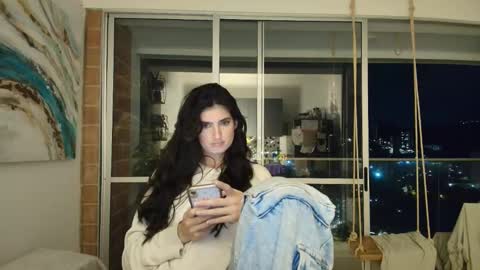 hollyshit_ online show from 03/02/26, 12:35