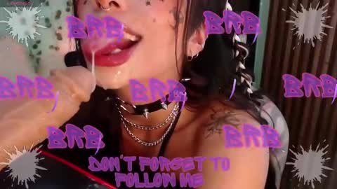 Snapshot of hollyxx_ chatting on 01/29/25, 09:17 holly online show from 01/29/25, 09:17