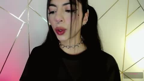 Snapshot of hollyxx_ chatting on 03/01/25, 03:38 holly online show from 03/01/25, 03:38