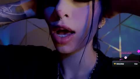 Snapshot of hollyxx_ chatting on 02/02/26, 06:17 holly online show from 02/02/26, 06:17