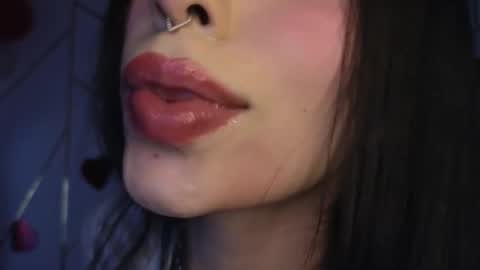 Snapshot of hollyxx_ chatting on 03/06/26, 03:25 holly online show from 03/06/26, 03:25