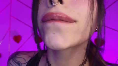 Snapshot of hollyxx_ chatting on 03/10/26, 02:16 holly online show from 03/10/26, 02:16