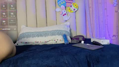 Snapshot of hollyyqueen_ chatting on 04/30/26, 08:57 Hollyy online show from 04/30/26, 08:57