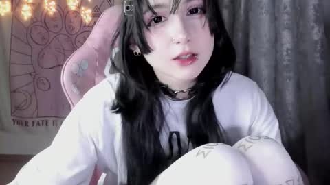 Snapshot of holy420loly chatting on 11/10/25, 06:29 Ho Lee Sheet online show from 11/10/25, 06:29