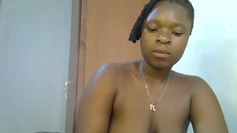 holy_ebony online show from 05/09/26, 09:14