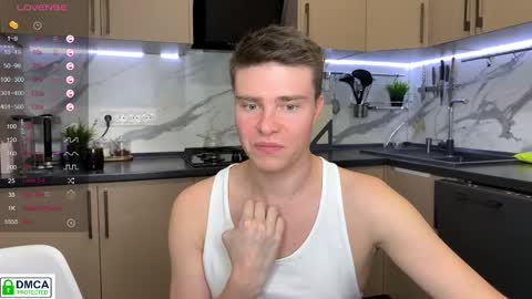 Snapshot of holy_eggs_00 chatting on 12/02/25, 03:18 holy_eggs_00 online show from 12/02/25, 03:18