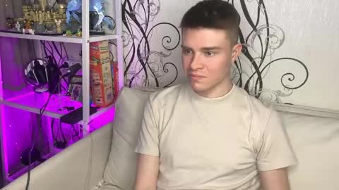 holy_eggs_00 online show from 03/17/26, 07:39