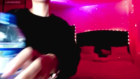 Juli online show from 12/02/25, 03:01