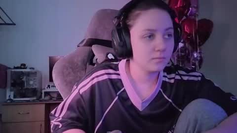 Kviki online show from 02/27/26, 02:55