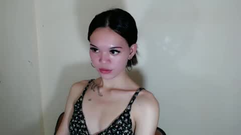 Snapshot of holy_maxine chatting on 11/27/25, 11:45 holy_maxine online show from 11/27/25, 11:45