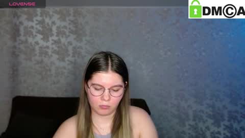 Welcome guys  Pleasure to see you all here  My name is MichaelaTip menu is active Private is open  online show from 01/23/25, 10:11