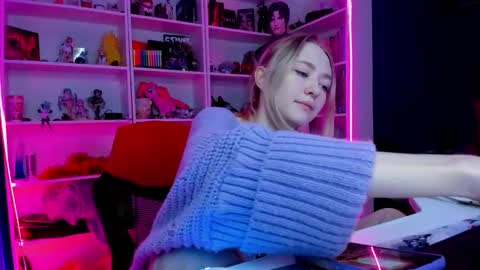 Snapshot of holy_rumi chatting on 02/11/26, 01:49 Rumi online show from 02/11/26, 01:49