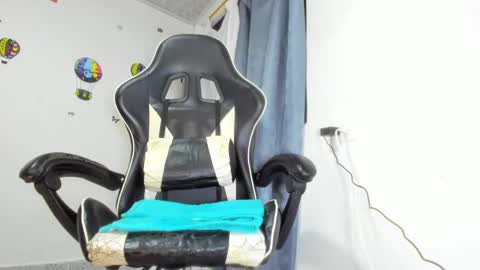 Holly online show from 12/18/24, 02:32