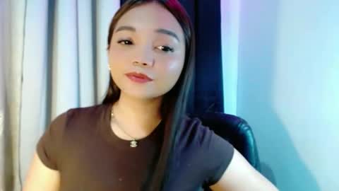 Snapshot of holy_shine chatting on 02/18/26, 01:23 Bella online show from 02/18/26, 01:23