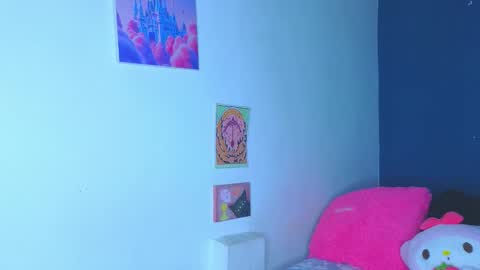      online show from 11/06/25, 06:47