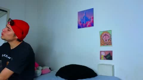      online show from 03/04/26, 04:07