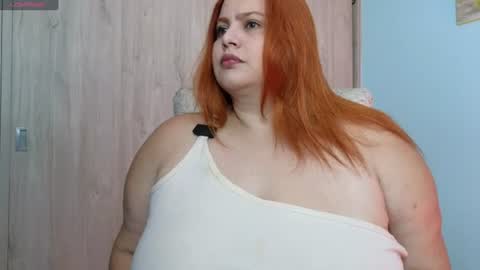 Snapshot of holybeauty_ chatting on 06/24/26, 09:36 Jam online show from 06/24/26, 09:36