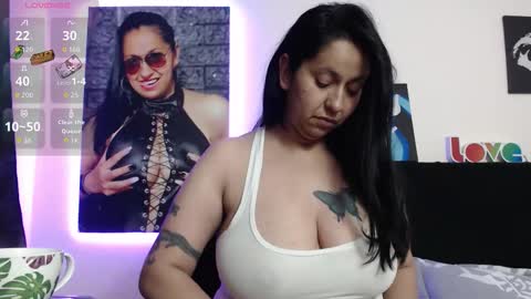 Snapshot of holydeath_1 chatting on 11/20/25, 09:31 Milena online show from 11/20/25, 09:31