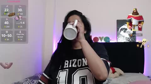 Snapshot of holydeath_1 chatting on 11/22/25, 12:53 Milena online show from 11/22/25, 12:53