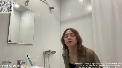 Snapshot of holydori chatting on 02/06/25, 01:21 dori not holy get my tg channel with link from description under last photo online show from 02/06/25, 01:21