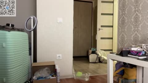 Snapshot of holydori chatting on 02/15/25, 03:39 dori not holy get my tg channel with link from description under last photo online show from 02/15/25, 03:39