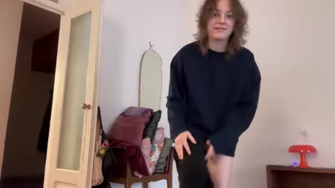 Snapshot of holydori chatting on 03/03/25, 11:22 dori not holy get my tg channel with link from description under last photo online show from 03/03/25, 11:22