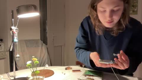 Snapshot of holydori chatting on 03/03/25, 06:22 dori not holy get my tg channel with link from description under last photo online show from 03/03/25, 06:22