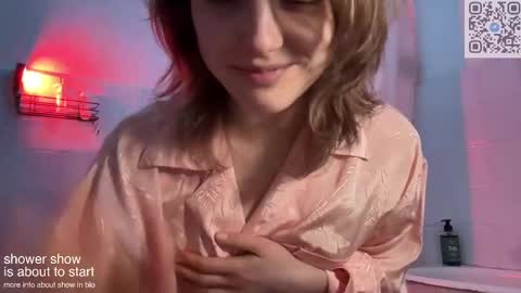 Snapshot of holydori chatting on 03/12/25, 01:08 dori not holy get my tg channel with link from description under last photo online show from 03/12/25, 01:08