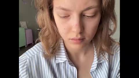 Snapshot of holydori chatting on 09/12/25, 12:05 dori not holy get my tg channel with link from description under last photo online show from 09/12/25, 12:05